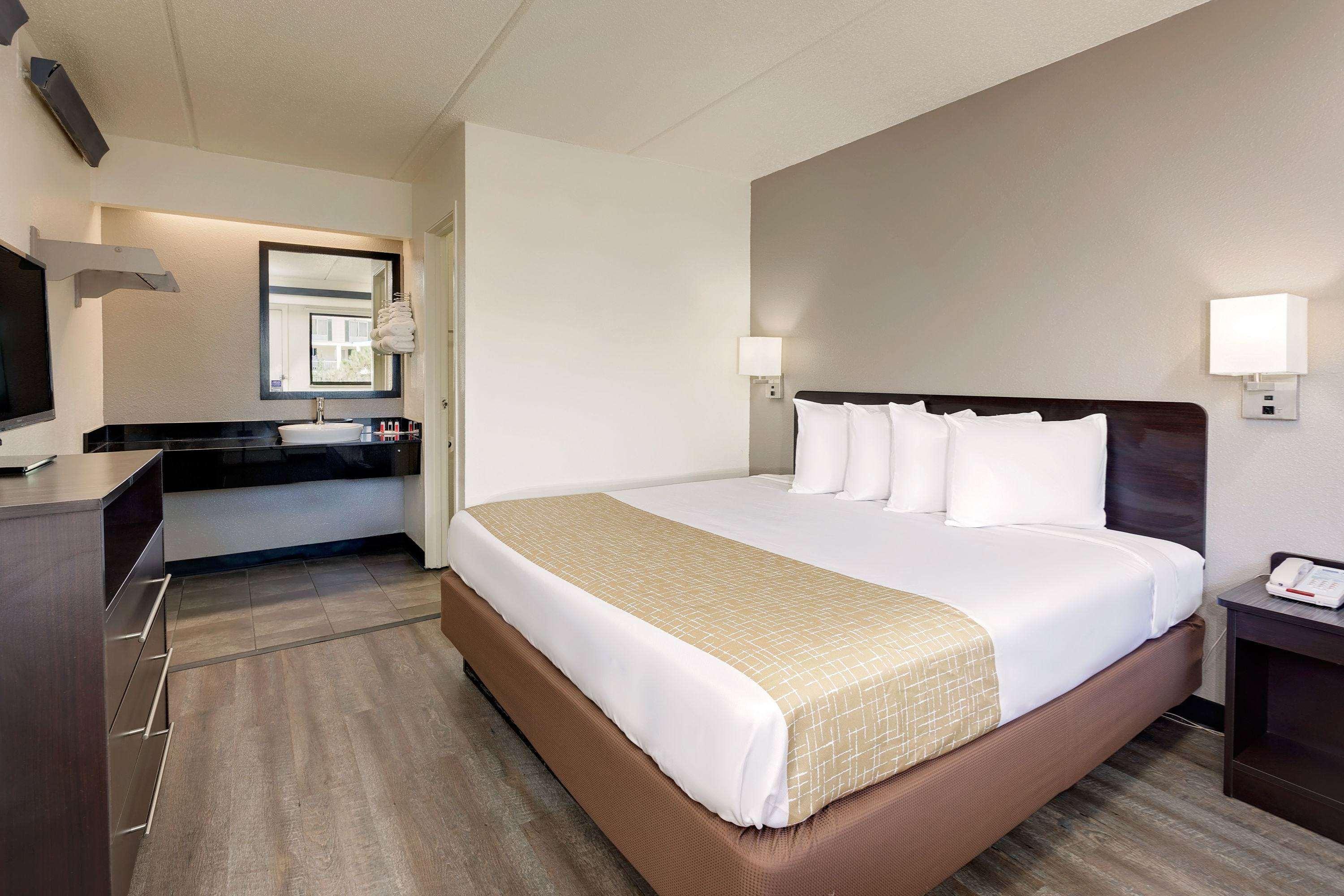 Travelodge By Wyndham College Park Екстериор снимка