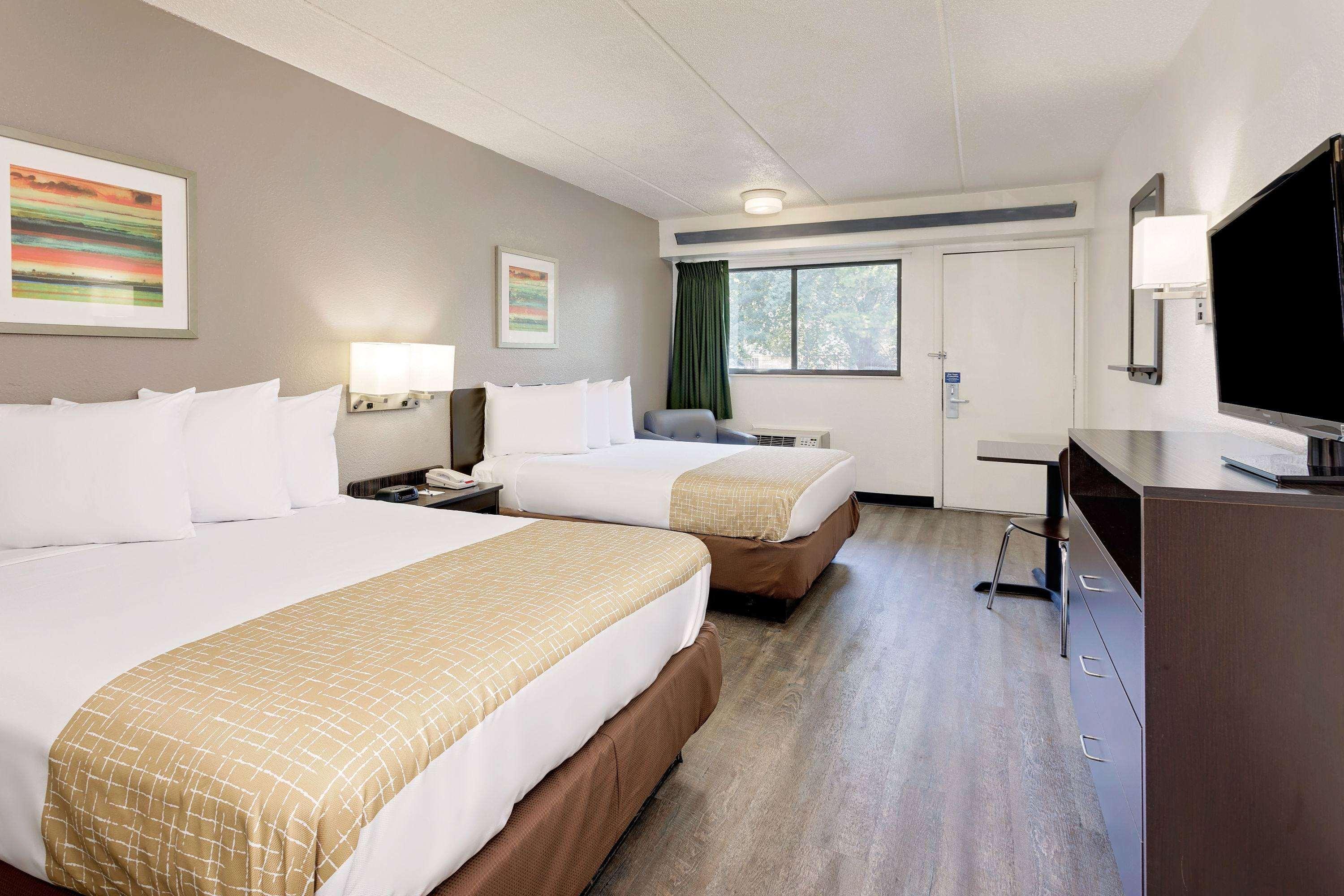 Travelodge By Wyndham College Park Екстериор снимка
