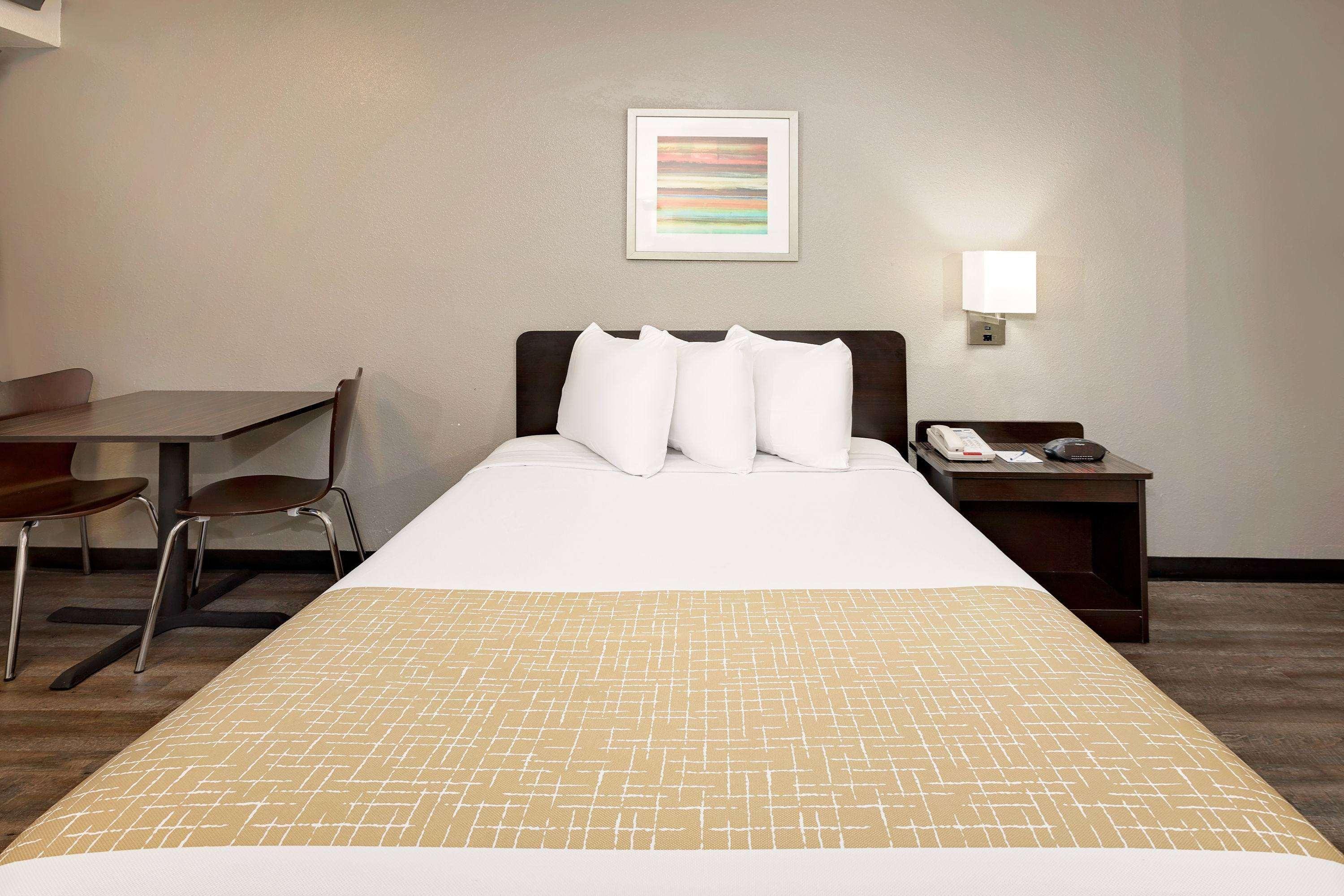 Travelodge By Wyndham College Park Екстериор снимка